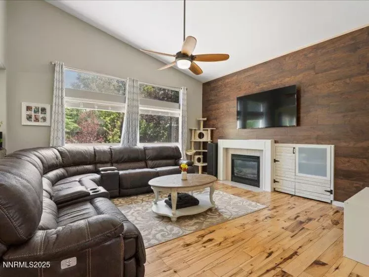 9542 Angel Falls, Reno, Nevada 89506, 4 Bedrooms Bedrooms, ,3 BathroomsBathrooms,Residential,Residential,Angel Falls,250053989