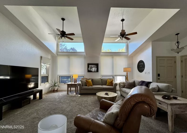 1700 Mackland, Minden, Nevada 89423, 3 Bedrooms Bedrooms, ,2 BathroomsBathrooms,Residential,Residential,Mackland,250053990