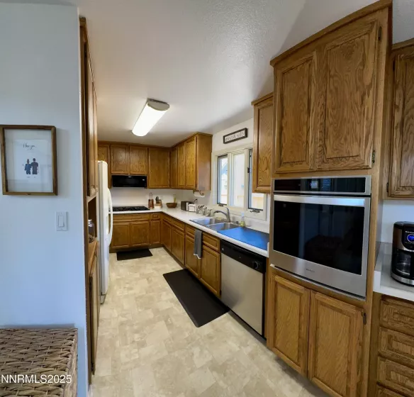 1700 Mackland, Minden, Nevada 89423, 3 Bedrooms Bedrooms, ,2 BathroomsBathrooms,Residential,Residential,Mackland,250053990