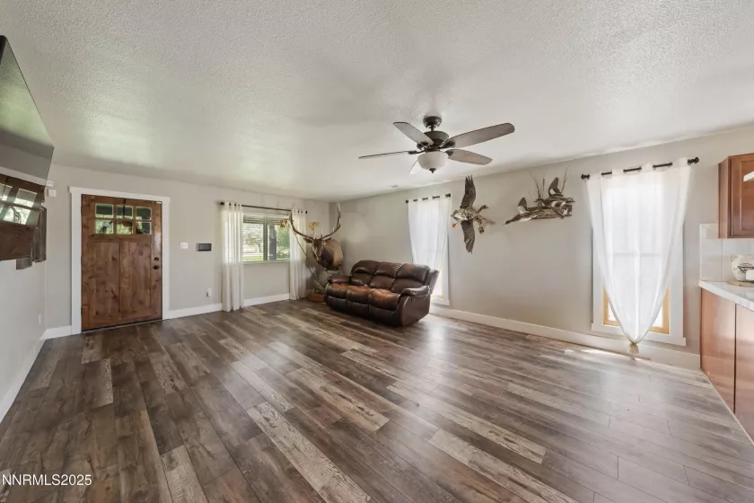 1427 Oberholtzer, Reno, Nevada 89506, 4 Bedrooms Bedrooms, ,3 BathroomsBathrooms,Residential,Residential,Oberholtzer,250053991