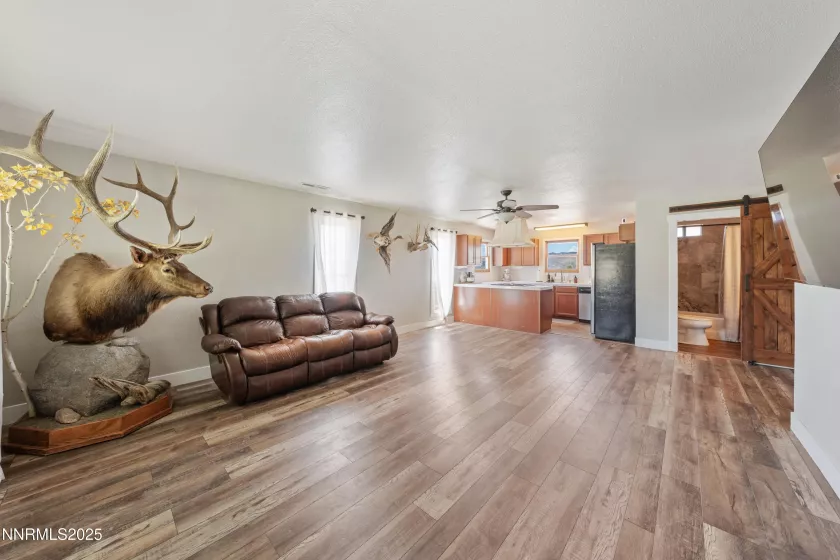 1427 Oberholtzer, Reno, Nevada 89506, 4 Bedrooms Bedrooms, ,3 BathroomsBathrooms,Residential,Residential,Oberholtzer,250053991