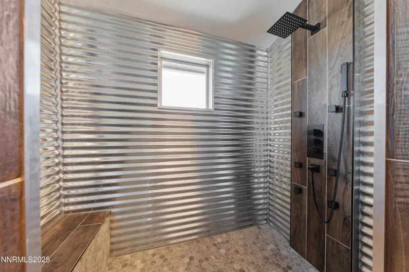 1427 Oberholtzer, Reno, Nevada 89506, 4 Bedrooms Bedrooms, ,3 BathroomsBathrooms,Residential,Residential,Oberholtzer,250053991
