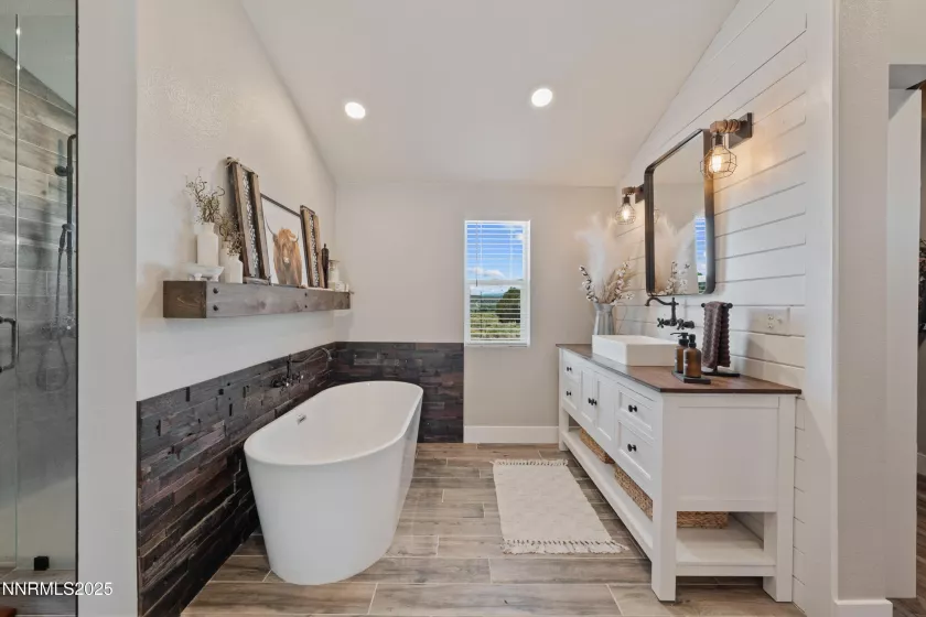 1427 Oberholtzer, Reno, Nevada 89506, 4 Bedrooms Bedrooms, ,3 BathroomsBathrooms,Residential,Residential,Oberholtzer,250053991