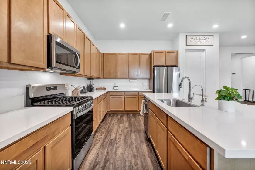 1922 Hogan Peak, Carson City, Nevada 89701, 3 Bedrooms Bedrooms, ,3 BathroomsBathrooms,Residential,Residential,Hogan Peak,250053992