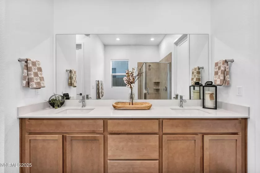 1922 Hogan Peak, Carson City, Nevada 89701, 3 Bedrooms Bedrooms, ,3 BathroomsBathrooms,Residential,Residential,Hogan Peak,250053992