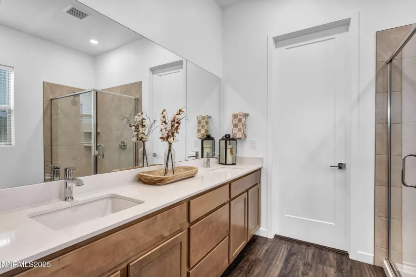 1922 Hogan Peak, Carson City, Nevada 89701, 3 Bedrooms Bedrooms, ,3 BathroomsBathrooms,Residential,Residential,Hogan Peak,250053992