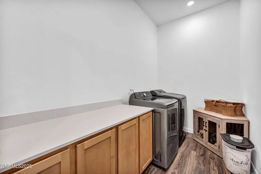 1922 Hogan Peak, Carson City, Nevada 89701, 3 Bedrooms Bedrooms, ,3 BathroomsBathrooms,Residential,Residential,Hogan Peak,250053992