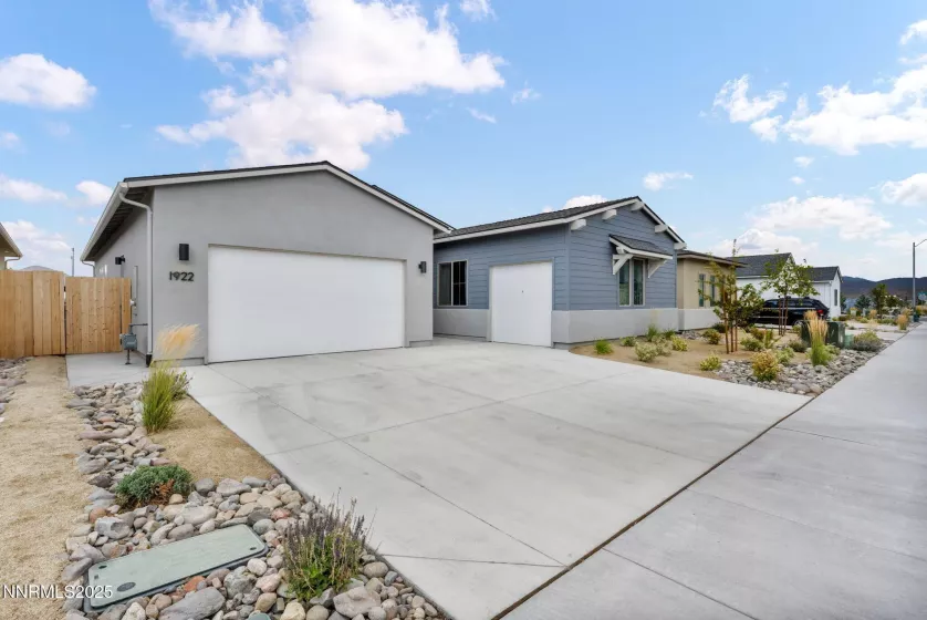 1922 Hogan Peak, Carson City, Nevada 89701, 3 Bedrooms Bedrooms, ,3 BathroomsBathrooms,Residential,Residential,Hogan Peak,250053992