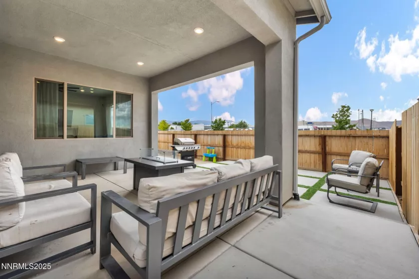 1922 Hogan Peak, Carson City, Nevada 89701, 3 Bedrooms Bedrooms, ,3 BathroomsBathrooms,Residential,Residential,Hogan Peak,250053992