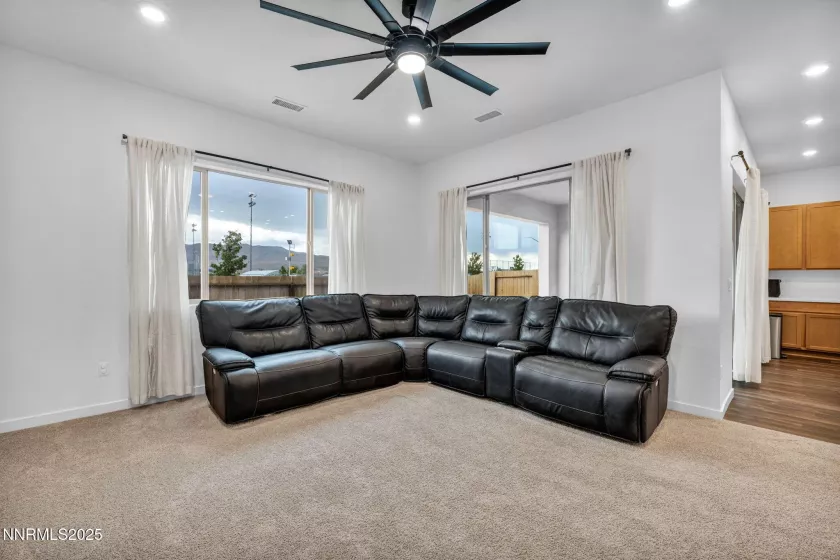 1922 Hogan Peak, Carson City, Nevada 89701, 3 Bedrooms Bedrooms, ,3 BathroomsBathrooms,Residential,Residential,Hogan Peak,250053992