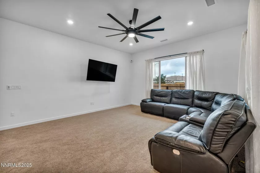 1922 Hogan Peak, Carson City, Nevada 89701, 3 Bedrooms Bedrooms, ,3 BathroomsBathrooms,Residential,Residential,Hogan Peak,250053992