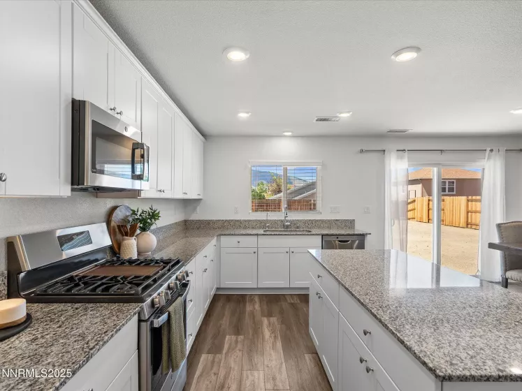 8929 Quail Fls, Reno, Nevada 89506, 4 Bedrooms Bedrooms, ,3 BathroomsBathrooms,Residential,Residential,Quail Fls,250053993