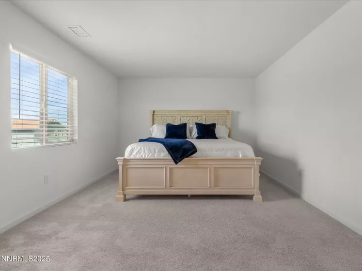 8929 Quail Fls, Reno, Nevada 89506, 4 Bedrooms Bedrooms, ,3 BathroomsBathrooms,Residential,Residential,Quail Fls,250053993