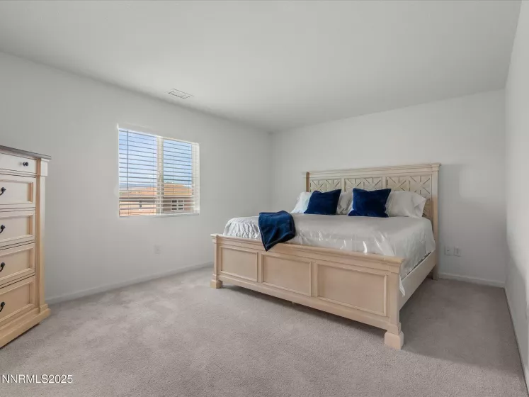 8929 Quail Fls, Reno, Nevada 89506, 4 Bedrooms Bedrooms, ,3 BathroomsBathrooms,Residential,Residential,Quail Fls,250053993