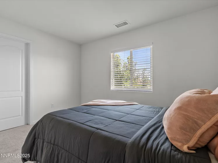 8929 Quail Fls, Reno, Nevada 89506, 4 Bedrooms Bedrooms, ,3 BathroomsBathrooms,Residential,Residential,Quail Fls,250053993