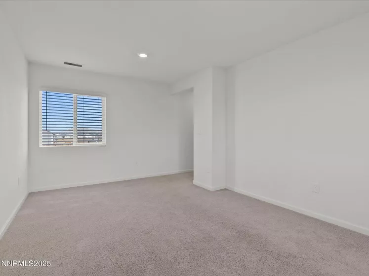 8929 Quail Fls, Reno, Nevada 89506, 4 Bedrooms Bedrooms, ,3 BathroomsBathrooms,Residential,Residential,Quail Fls,250053993