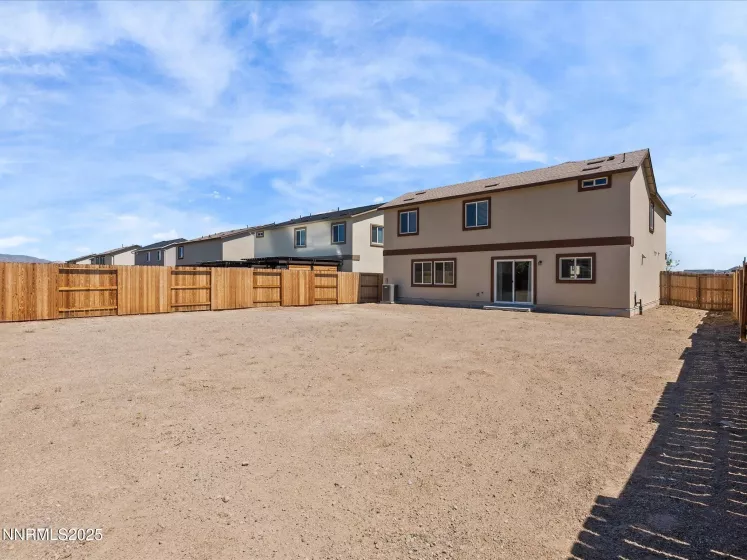 8929 Quail Fls, Reno, Nevada 89506, 4 Bedrooms Bedrooms, ,3 BathroomsBathrooms,Residential,Residential,Quail Fls,250053993