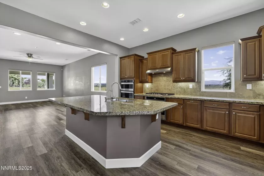 Kitchen & Living Room