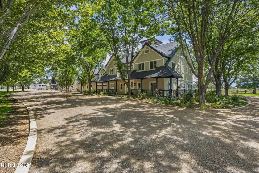 1141 Waterloo, Gardnerville, Nevada 89460, 6 Bedrooms Bedrooms, ,8 BathroomsBathrooms,Residential,Residential,Waterloo,250054002