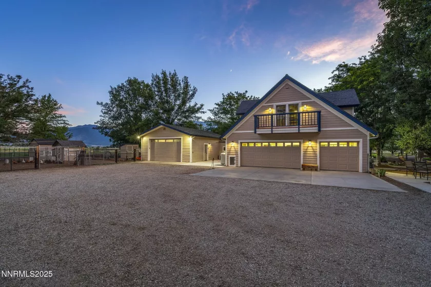 1141 Waterloo, Gardnerville, Nevada 89460, 6 Bedrooms Bedrooms, ,8 BathroomsBathrooms,Residential,Residential,Waterloo,250054002