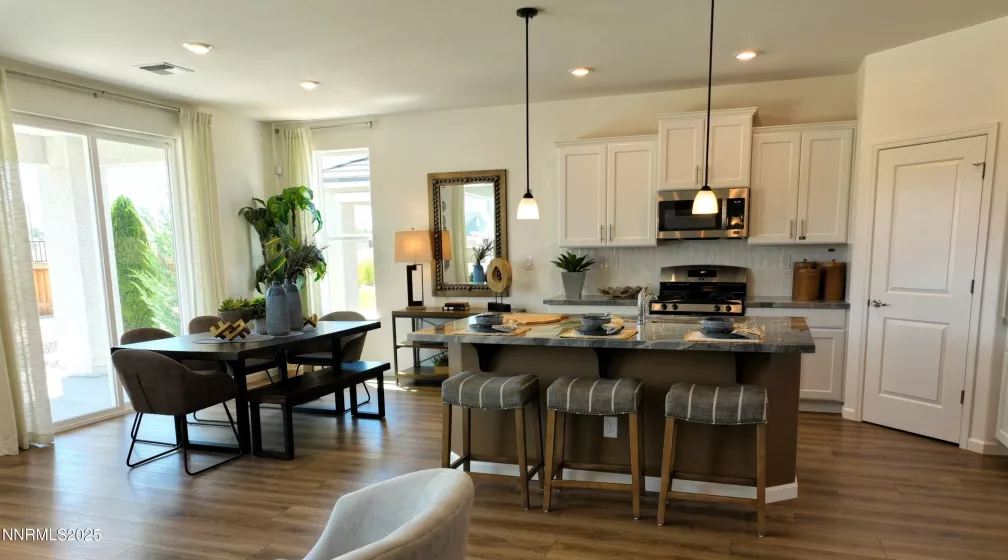 2314 Seaberry, Sparks, Nevada 89441, 3 Bedrooms Bedrooms, ,2 BathroomsBathrooms,Residential,Residential,Seaberry,250054005