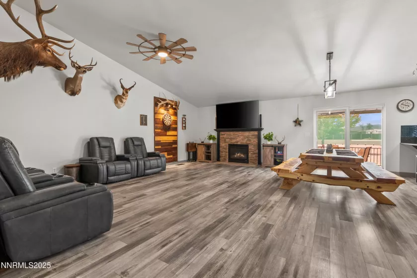 1006 Lehman, Fernley, Nevada 89408, 4 Bedrooms Bedrooms, ,2 BathroomsBathrooms,Residential,Residential,Lehman,250054007