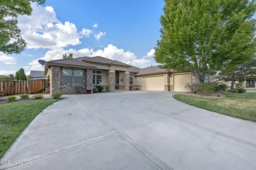 2850 Friar Rock, Sparks, Nevada 89436, 6 Bedrooms Bedrooms, ,4 BathroomsBathrooms,Residential,Residential,Friar Rock,250054008