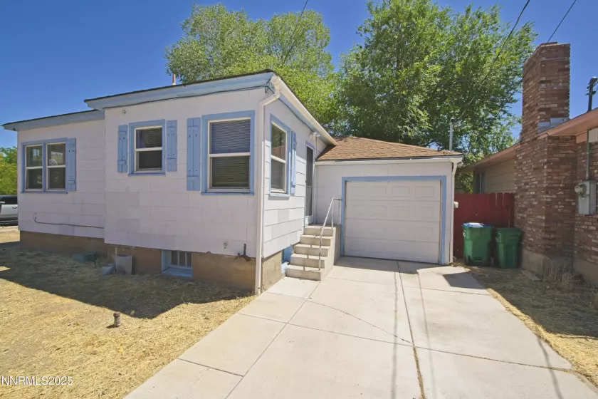 202 Claremont, Reno, Nevada 89502, 2 Bedrooms Bedrooms, ,1 BathroomBathrooms,Residential Lease,Manufactured,Claremont,250054009