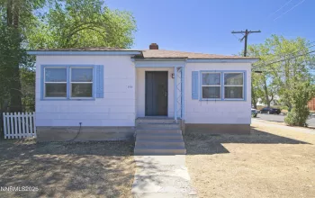 202 Claremont, Reno, Nevada 89502, 2 Bedrooms Bedrooms, ,1 BathroomBathrooms,Residential Lease,Manufactured,Claremont,250054009