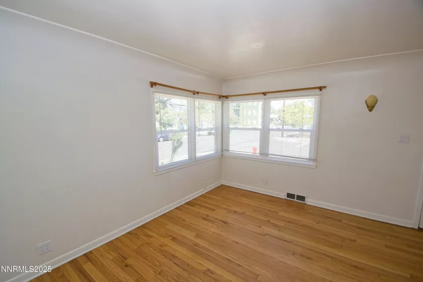 202 Claremont, Reno, Nevada 89502, 2 Bedrooms Bedrooms, ,1 BathroomBathrooms,Residential Lease,Manufactured,Claremont,250054009