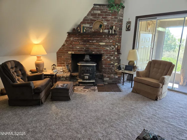 1886 Dayton, Gardnerville, Nevada 89410, 2 Bedrooms Bedrooms, ,2 BathroomsBathrooms,Residential,Residential,Dayton,250054012