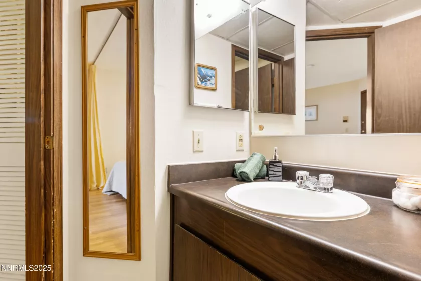 2750 Plumas, Reno, Nevada 89509, ,1 BathroomBathrooms,Residential,Residential,Plumas,250054011