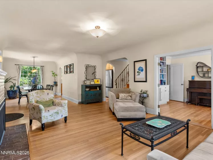 11 Bret Harte, Reno, Nevada 89509, 4 Bedrooms Bedrooms, ,2 BathroomsBathrooms,Residential,Residential,Bret Harte,250054014