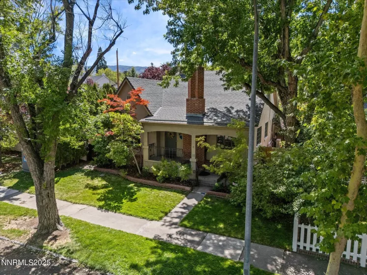 11 Bret Harte, Reno, Nevada 89509, 4 Bedrooms Bedrooms, ,2 BathroomsBathrooms,Residential,Residential,Bret Harte,250054014