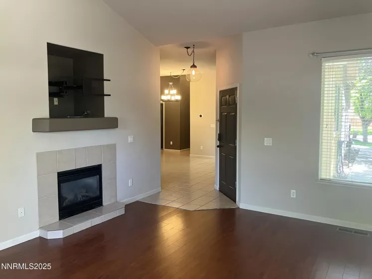 5619 Crescent Hill, Sparks, Nevada 89436, 2 Bedrooms Bedrooms, ,3 BathroomsBathrooms,Residential,Residential,Crescent Hill,250050284