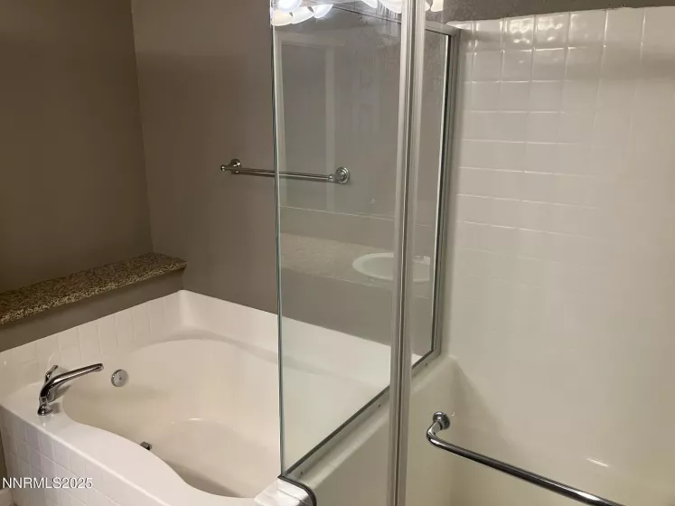 5619 Crescent Hill, Sparks, Nevada 89436, 2 Bedrooms Bedrooms, ,3 BathroomsBathrooms,Residential,Residential,Crescent Hill,250050284