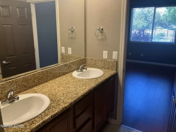5619 Crescent Hill, Sparks, Nevada 89436, 2 Bedrooms Bedrooms, ,3 BathroomsBathrooms,Residential,Residential,Crescent Hill,250050284