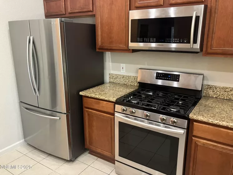 5619 Crescent Hill, Sparks, Nevada 89436, 2 Bedrooms Bedrooms, ,3 BathroomsBathrooms,Residential,Residential,Crescent Hill,250050284