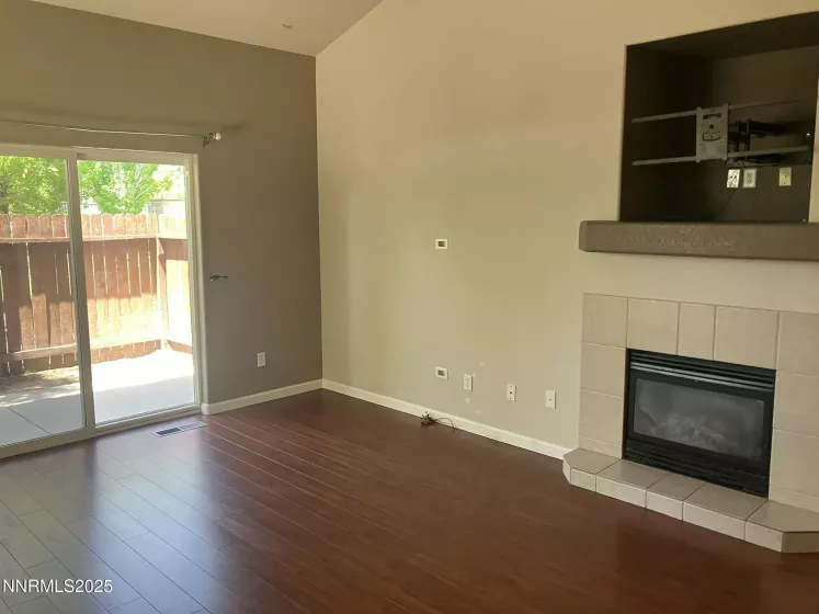 5619 Crescent Hill, Sparks, Nevada 89436, 2 Bedrooms Bedrooms, ,3 BathroomsBathrooms,Residential,Residential,Crescent Hill,250050284