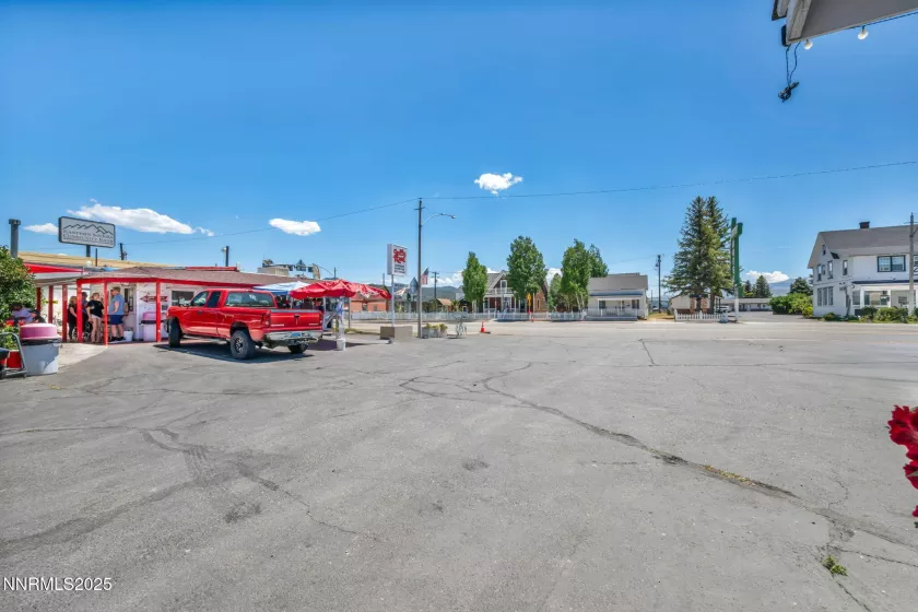 198 Main, Bridgeport, California 93517, ,Commercial Sale,Residential,Main,250054020