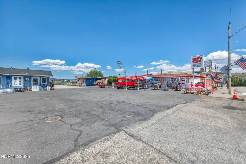 198 Main, Bridgeport, California 93517, ,Commercial Sale,Residential,Main,250054020