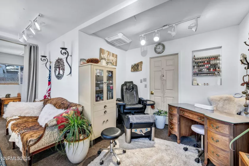 198 Main, Bridgeport, California 93517, ,Commercial Sale,Residential,Main,250054020