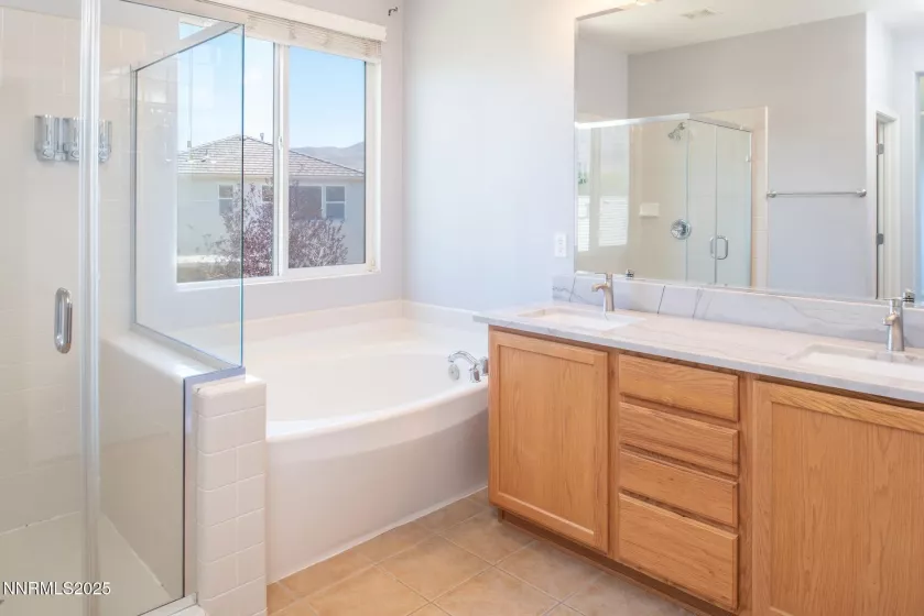 10630 Birch Point, Reno, Nevada 89521, 5 Bedrooms Bedrooms, ,3 BathroomsBathrooms,Residential,Residential,Birch Point,250054019
