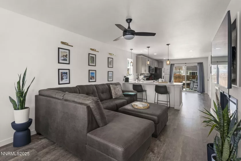3875 Bonnie, Carson City, Nevada 89701, 3 Bedrooms Bedrooms, ,3 BathroomsBathrooms,Residential,Residential,Bonnie,250054022