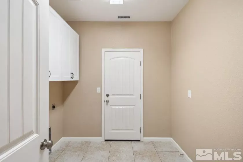 2390 Maple Leaf, Reno, Nevada 89523, 4 Bedrooms Bedrooms, ,4 BathroomsBathrooms,Residential,Residential,Maple Leaf,250006569