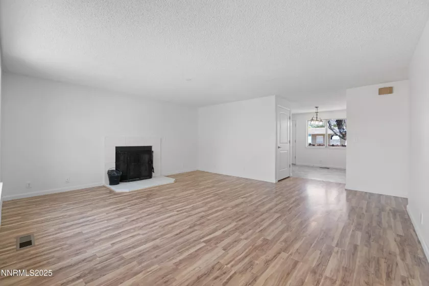 129 Ring, Dayton, Nevada 89403, 3 Bedrooms Bedrooms, ,2 BathroomsBathrooms,Residential,Residential,Ring,250054027