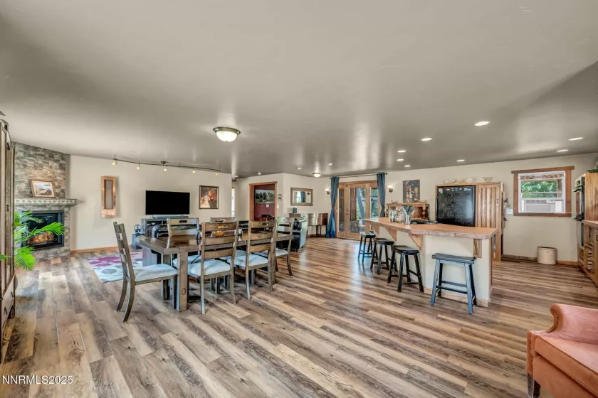 18500 Toll, Reno, Nevada 89521, 3 Bedrooms Bedrooms, ,2 BathroomsBathrooms,Residential,Residential,Toll,250051827