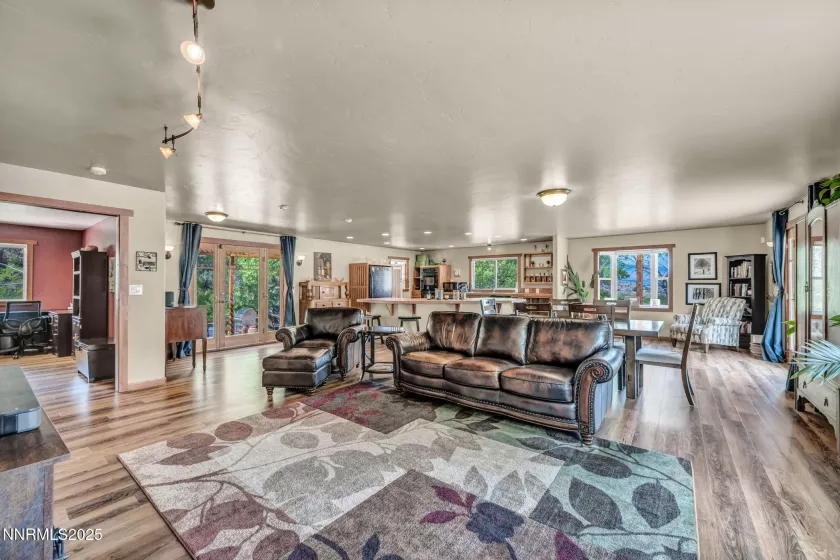 18500 Toll, Reno, Nevada 89521, 3 Bedrooms Bedrooms, ,2 BathroomsBathrooms,Residential,Residential,Toll,250051827