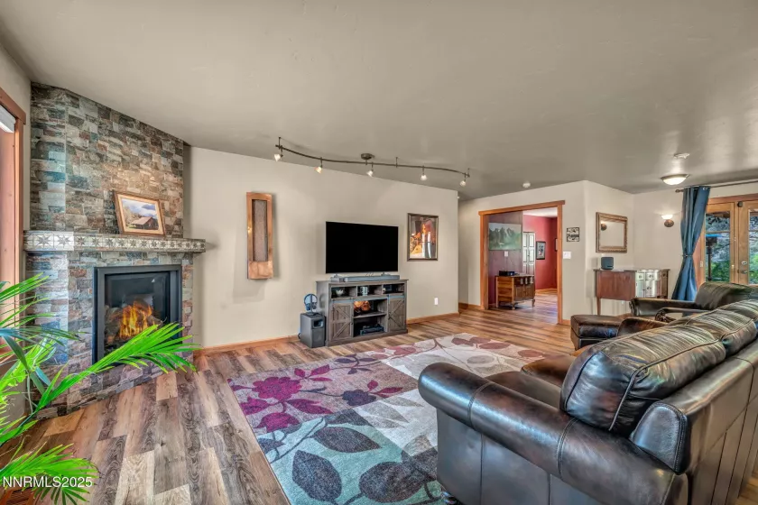 18500 Toll, Reno, Nevada 89521, 3 Bedrooms Bedrooms, ,2 BathroomsBathrooms,Residential,Residential,Toll,250051827