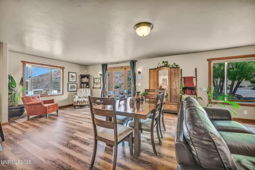 18500 Toll, Reno, Nevada 89521, 3 Bedrooms Bedrooms, ,2 BathroomsBathrooms,Residential,Residential,Toll,250051827